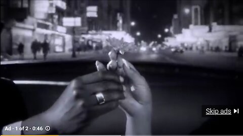 JAYZ BEYOUNCE throwin the PYRAMID and eating PIZZA