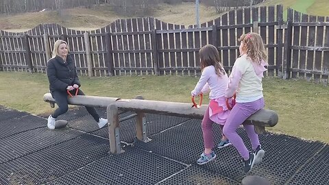 Kids Outweigh Mom! Teetotter Revenge!