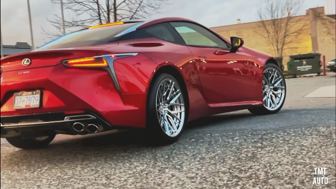 Lexus LC500 rolling art