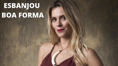 CANAL 1 NA TELA CAROLINA DIECKMANN ESBANJA BOA FORMA EM CLIQUES DE MAIÔ ESTAMPADO, MARAVILHOSA