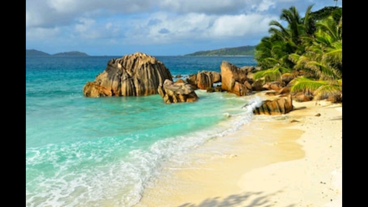 Rocky Ocean Shore ~ Wave Sounds for Sleeping / Crashing Ocean Wave Noise