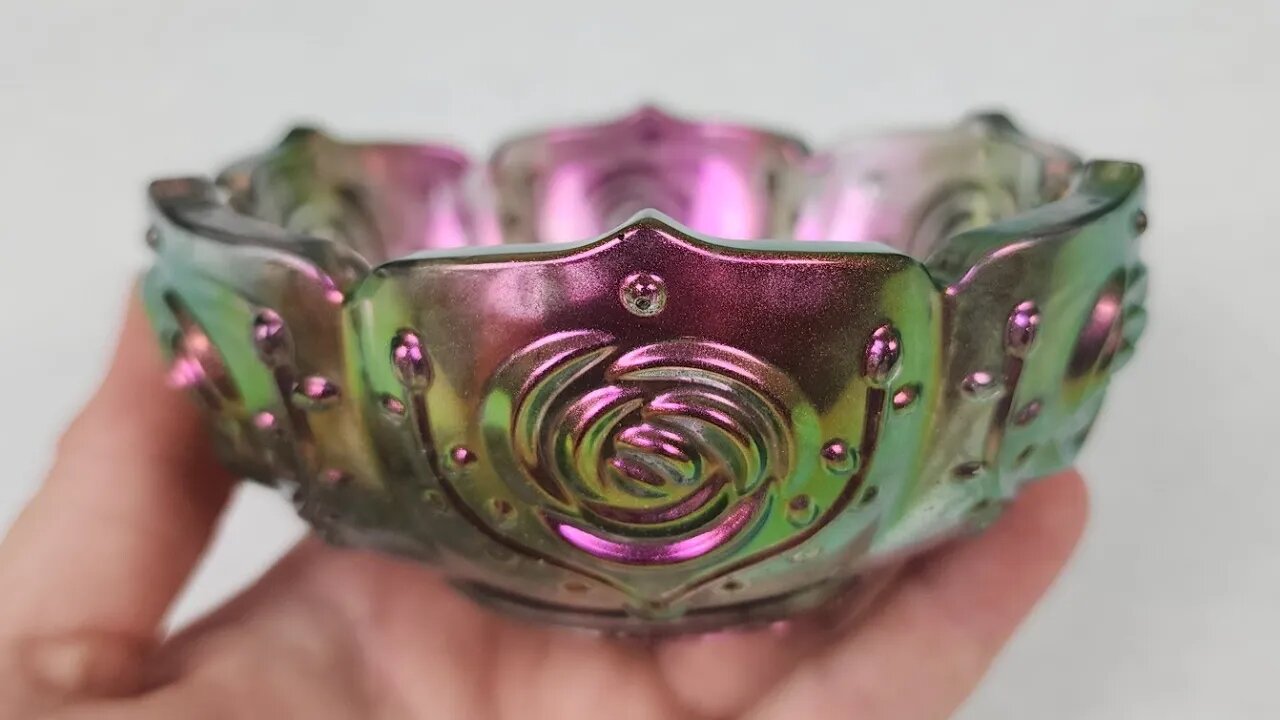 Chameleon Resin Flower Bowl