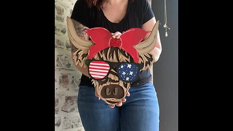 Highland Cow Wood Door Hanger| Hard Working Mom| How to Paint