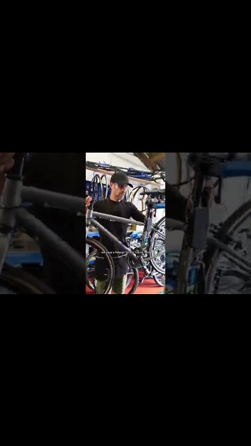 How much does this Raleigh Strada 2 Hybrid Bike Weigh?