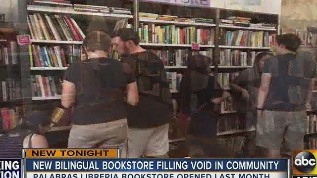 Bilingual bookstore opens in Phoenix