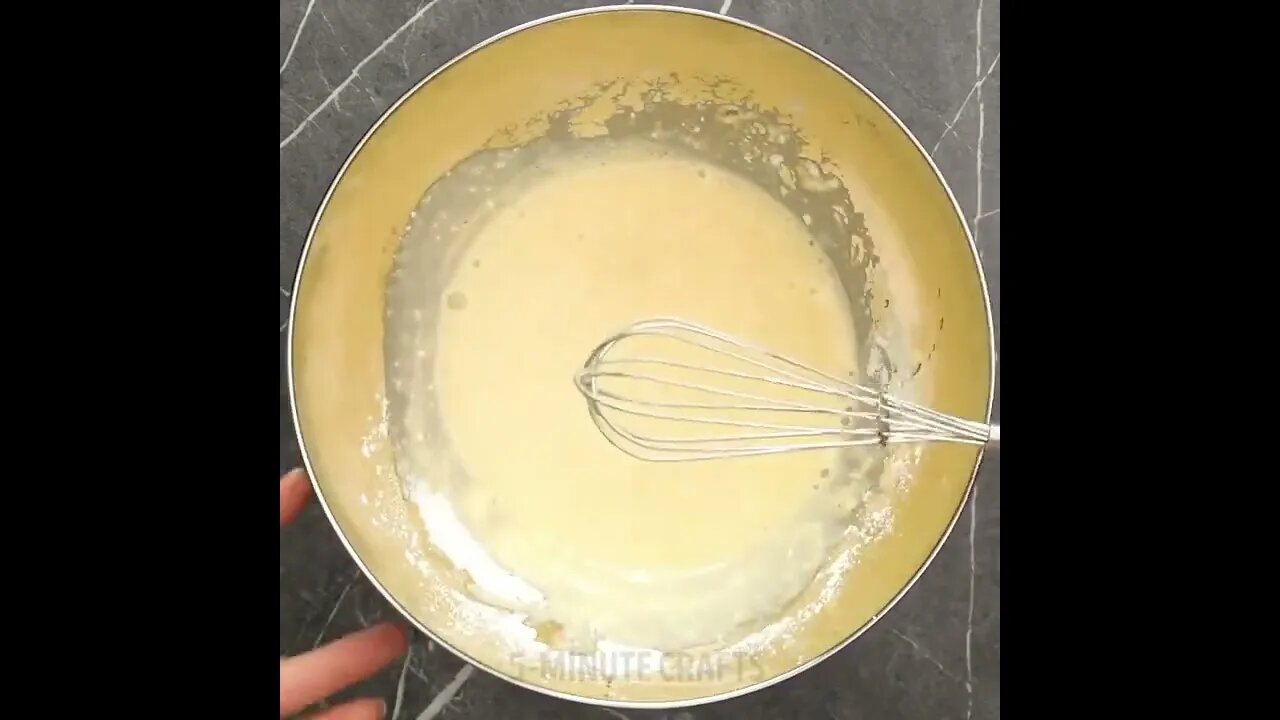 CRAZY WAYS TO COOK EGGS