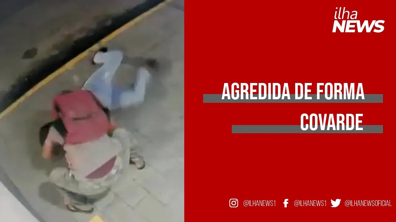 Mulher é derrubada e arrastada pela calçada durante assalto em parada de ônibus