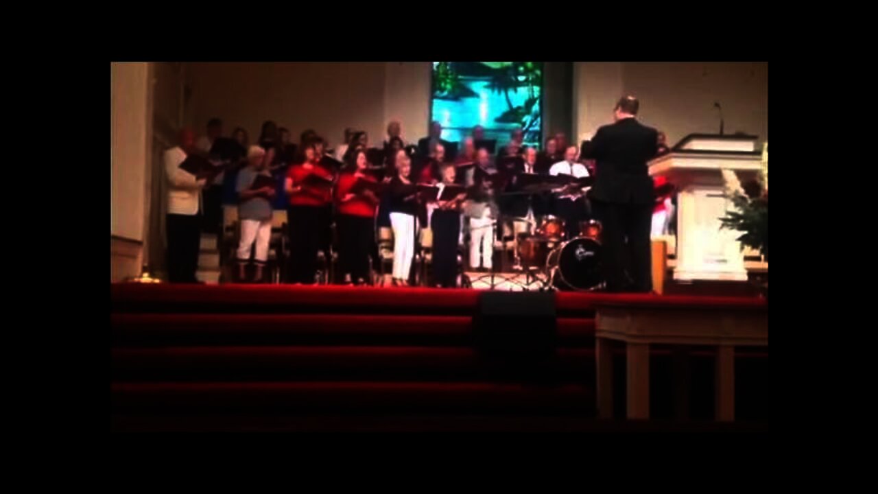 Summerville Baptist Church Sings Patriotic Song. 07/06/14