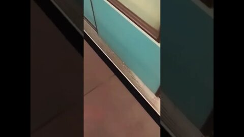 Explo si ón en Metro de Santiago!!! Corto circuito en Estación Las Rejas