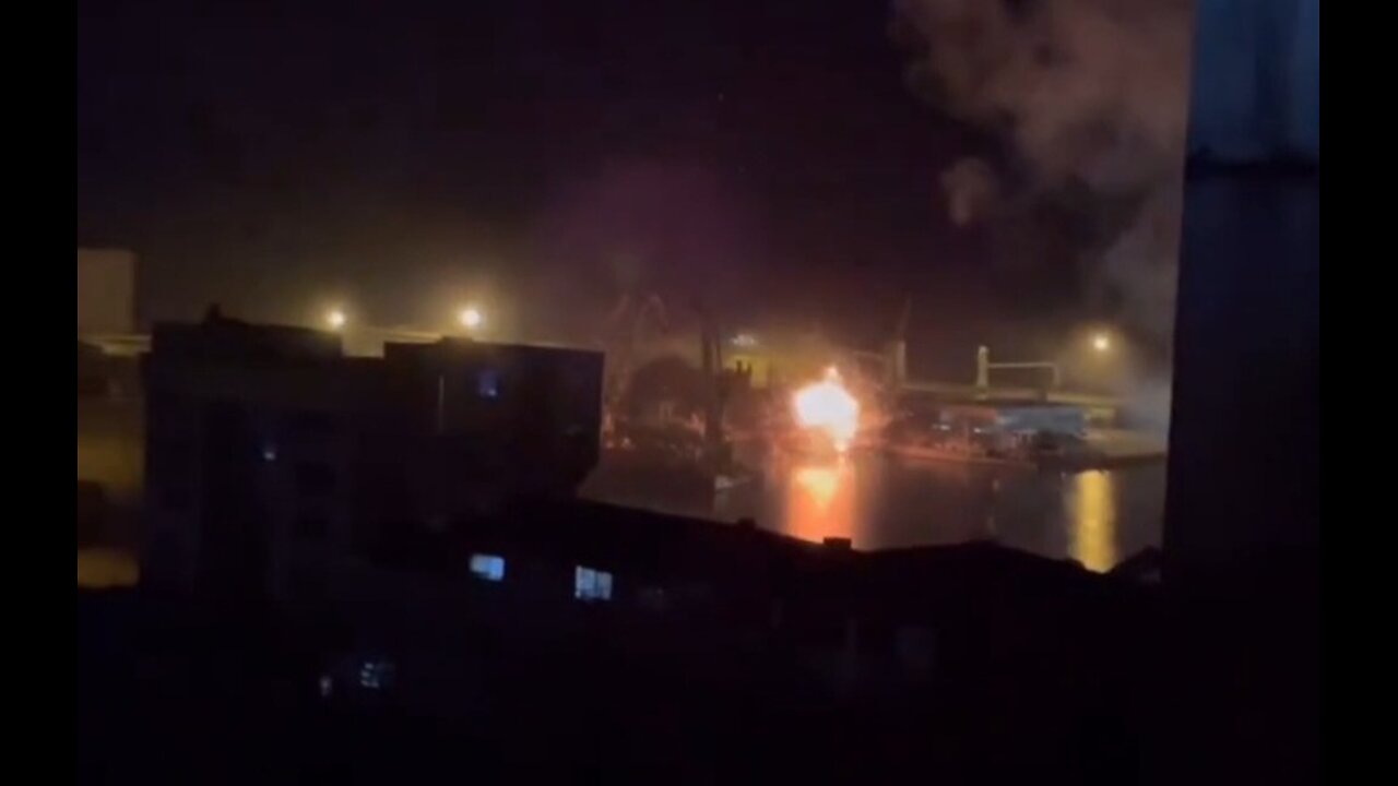 🇮🇱❌🇸🇾 New wave of Israeli Airstrikes against the Port of Latakia Syria