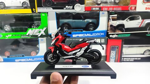 Unboxing of Honda ADV | 1:18 scale |Realistic Diecast Model