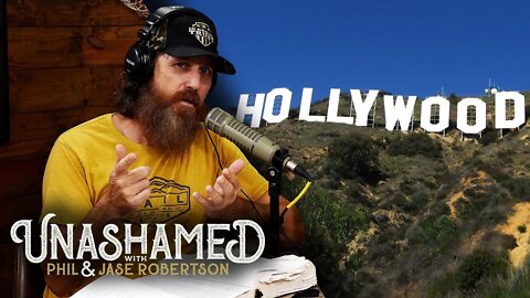 Jase Calls Out Hollywood & Phil Recalls Robertson Domino Games | Ep 522