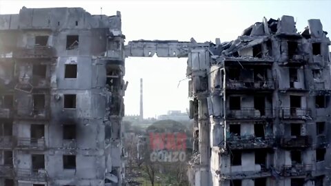 Drone footage of Mariupol - apocalyptic scenery of Eastern district