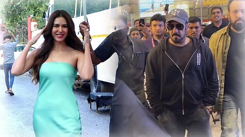 Bigg Boss OTT 2 : Sonam Bajwa की पैपराजी के साथ खूबसूरत बातें, Shooting के लिए सेट पर आईं नजर ❤️😍📸