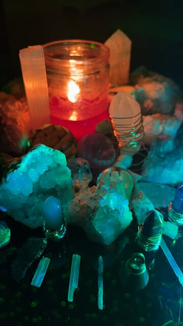 Tomorrow’s MORNING VIBE will match the Late Nite Vibe 🌛