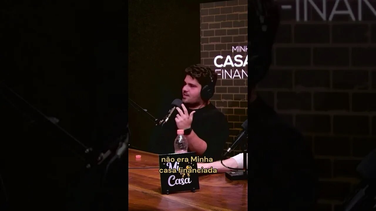 "Do NADA o cara não me conhece e fala: Cê me manda 100 mil reais... e eu mandei"