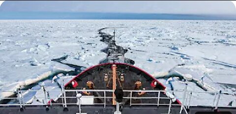 US Billion $ Icebreaker Smashes Thick Ice Blocks Like Nothing