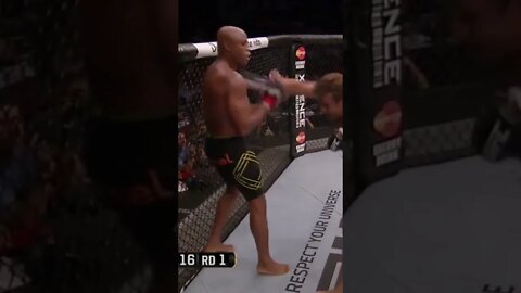 Anderson Silva was an absolute beast in his prime 💯