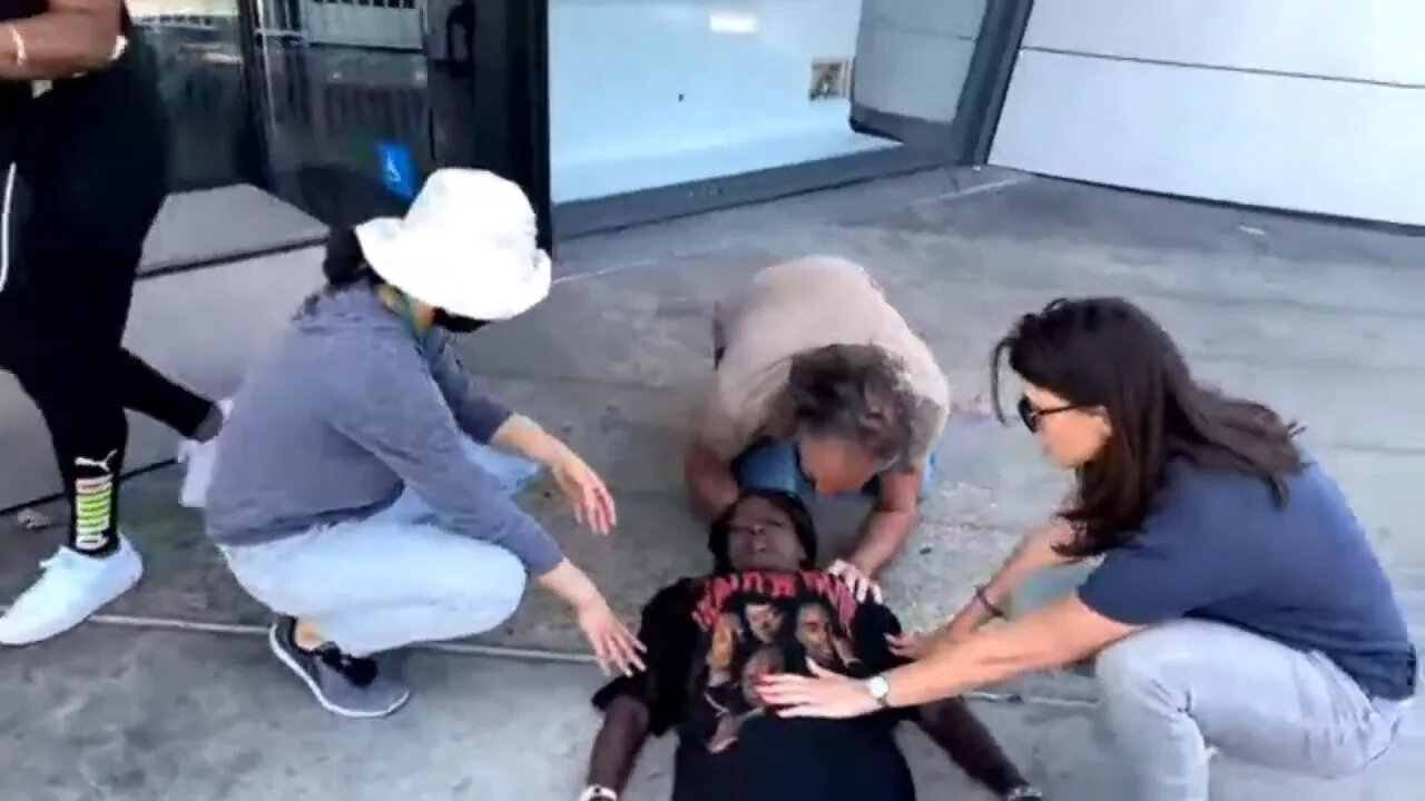 MIRACLES ON THE STREETS