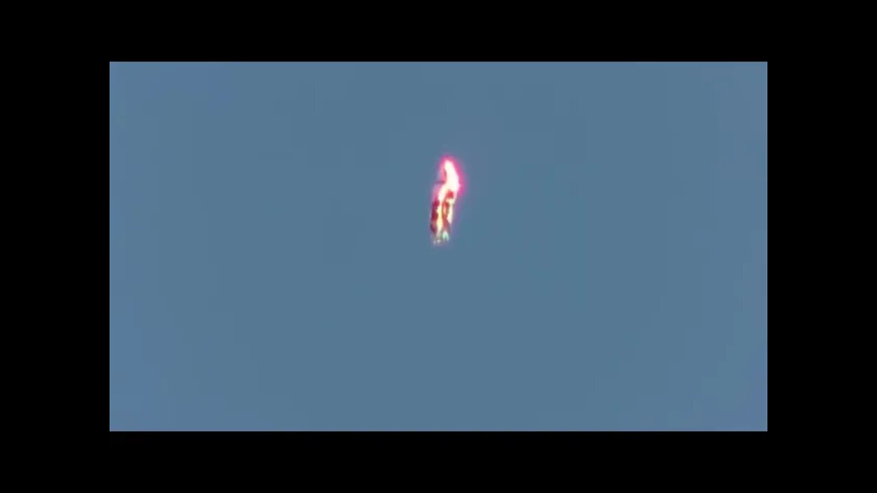 Super Clear Footage of UFO in Quebec