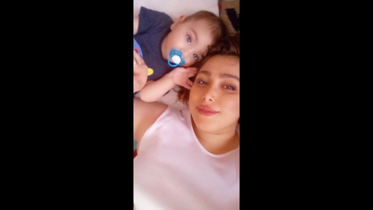 Learn to take a pacifier from a baby when he is asleep