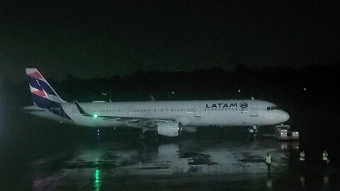 Pushback-Airbus A321 PT-XPJ