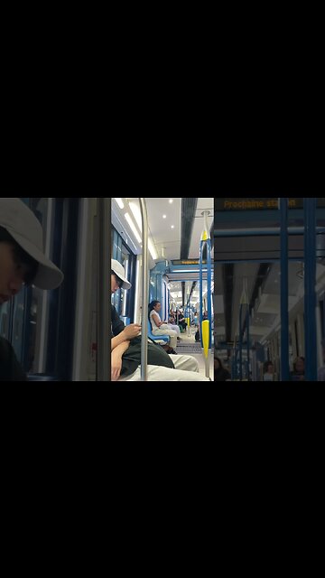 Approaching downtown Montréal #viralvideo #train #montreal #montrealtourism