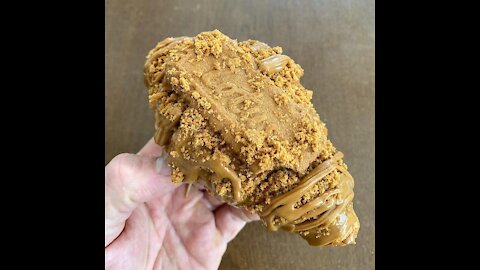 Croissants are better when they're Lotus Biscoff! Eat or Pass?