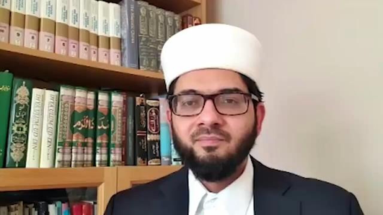 Imam encourages Muslim communities to take the Covid-19 vaccine (2021)