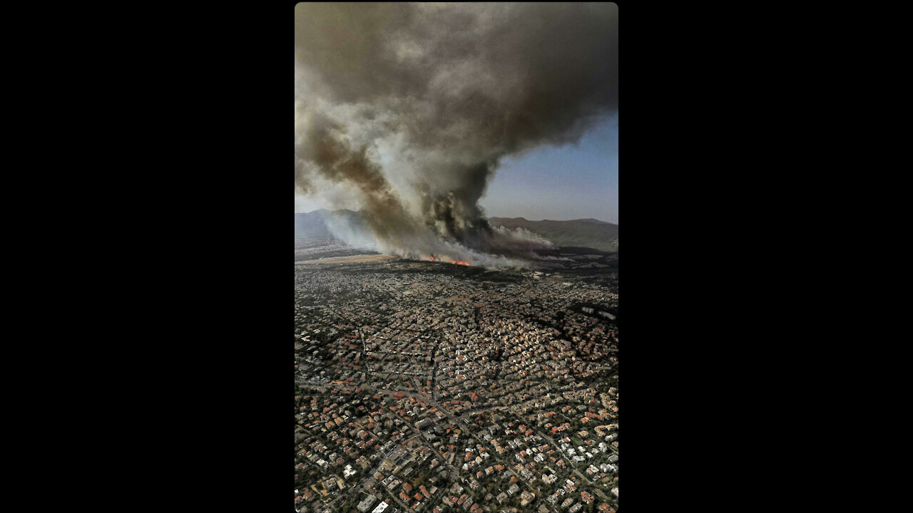 Η ΑΘΗΝΑ ΣΤΙΣ ΦΛΟΓΕΣ