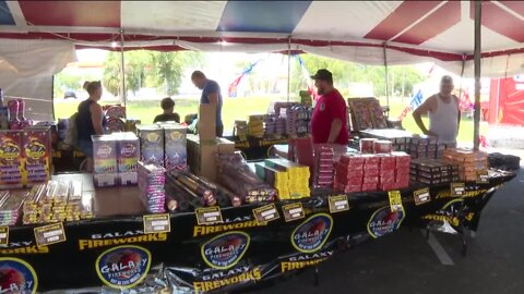 It's more than a paycheck for those working July 4th fireworks stands