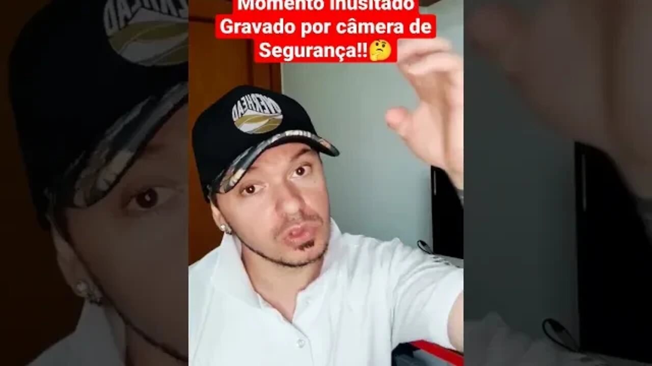 Momento inusitado gravado por câmera de segurança 🤔