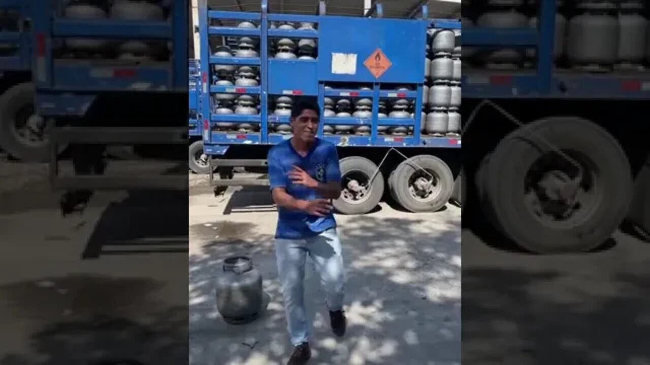 ESSE CARA TEM UM TALENTO QUE NINGUÉM MAIS TEM ELE O REI DO GAS MUITO TOP ASSISTA ( MEME ) ( VIRAL )