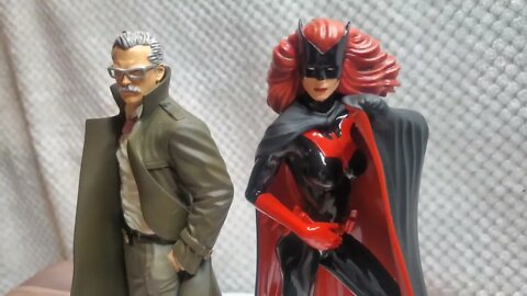 DC Direct Batman Family statue set unboxing and review. #unboxing #review #batman #dccomics #statue