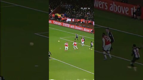 Saka Nutmeg vs Newcastle 🤩