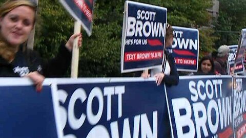 Brown warren debate the crowd 5 p m 2