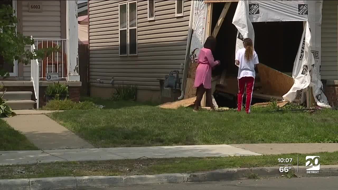 City of Detroit installs guard rails to prevent crashes