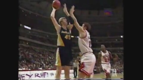 Rik Smits 22 Points @ Bulls, 1996-97.