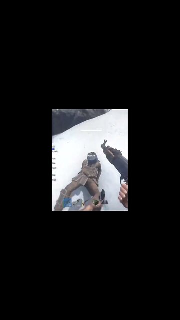 REMOVI UMA CASA COM O DONO ONLINE - RUST #shorts #rust