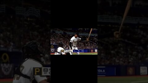 Roberto Clemente MLB The Show 22 Homerun Derby #shorts 3