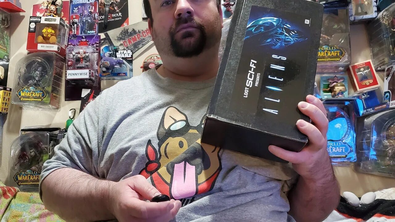 Attair Unboxes the 2020 April Loot SciFi Aliens Theme