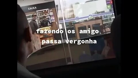 COMO FAZER O SEU AMIGO PASSAR VERGONHA [ MEME ]