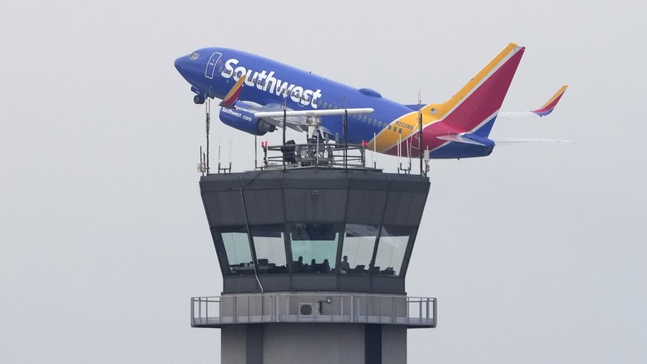 Computer breakdown sows chaos across US air travel system