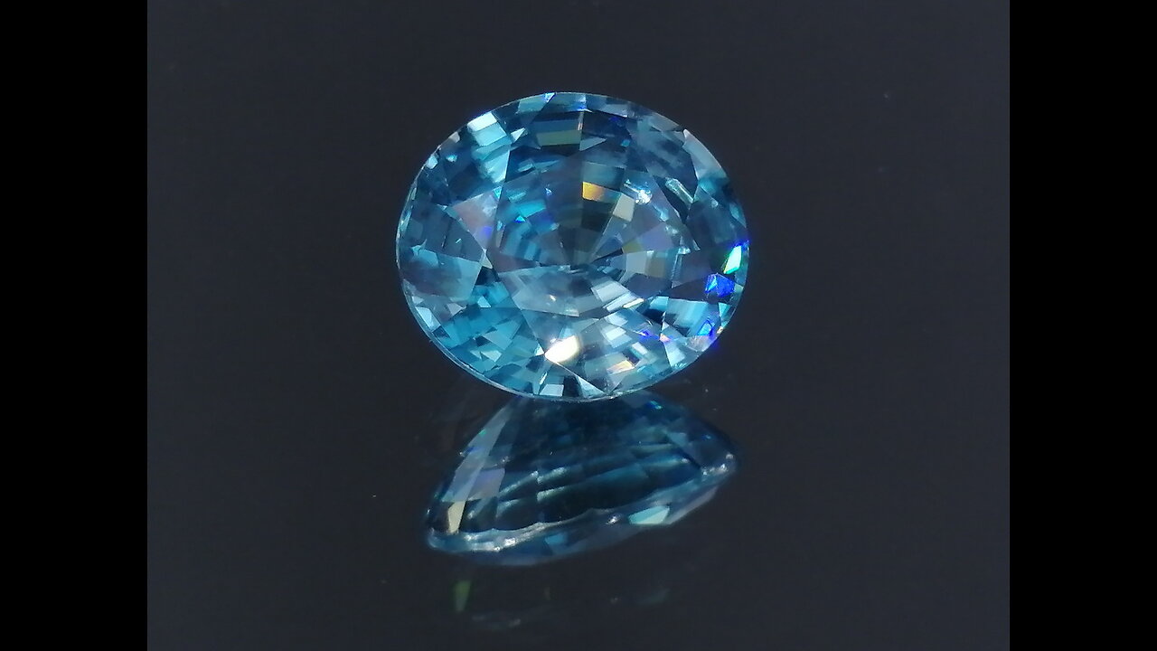 Round Blue Zircon Gemstone