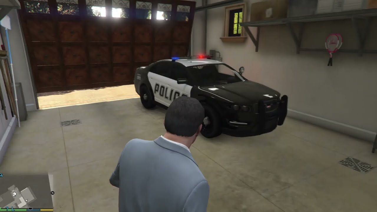 Grand Theft Auto V Police __ Driving Police car