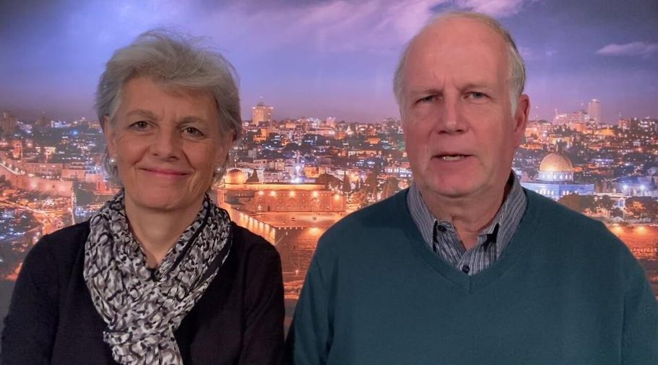 Israel First TV Program 236 - With Martin and Nathalie Blackham - Gaza/Lebanon War Update 24