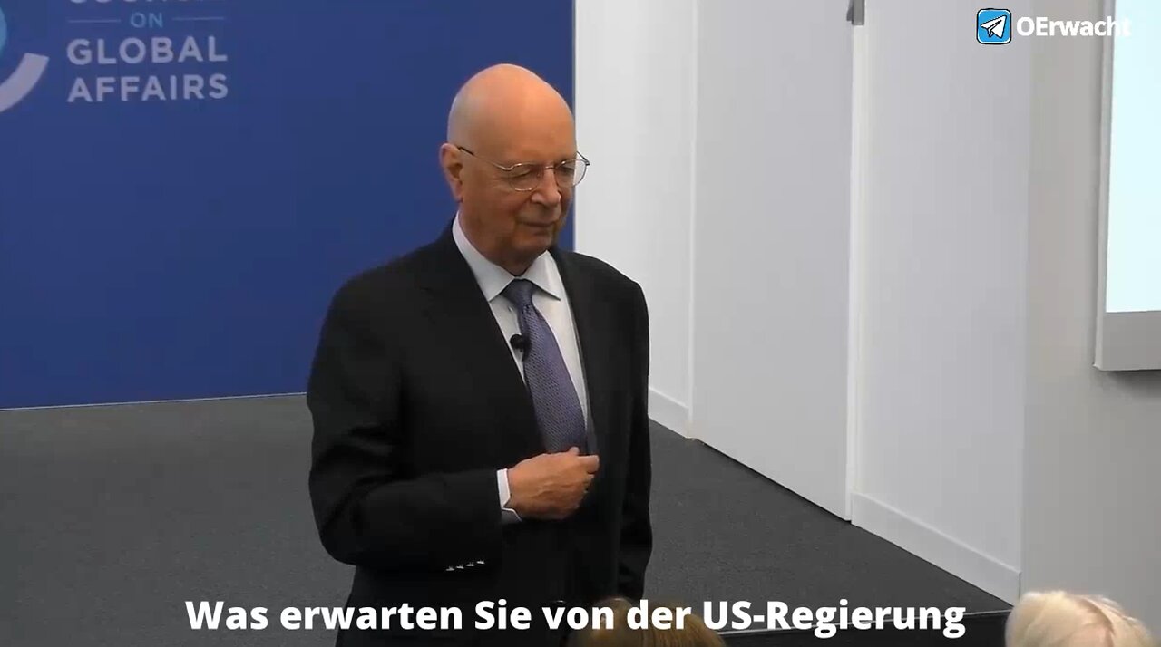 Klaus Schwab mit eindeutiger Freimaurer Symbolik‼️