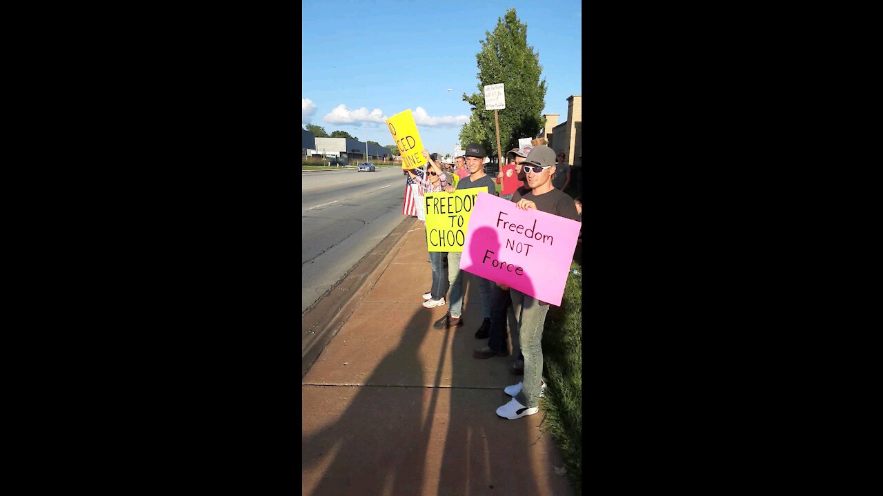 No jab mandate protest. 8-28 Springfield Missouri. Mercy hospital. #2