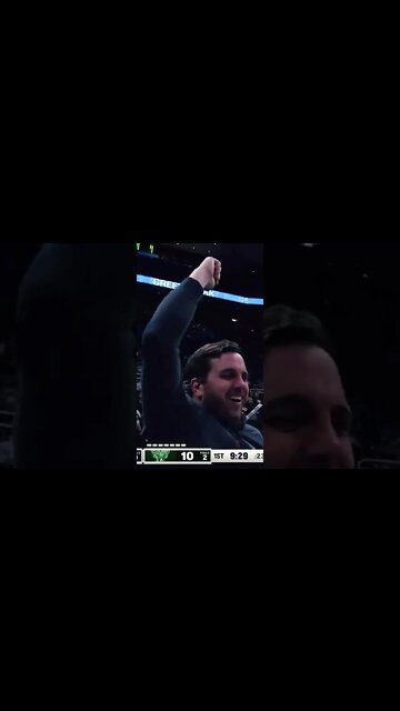 Giannis SMASHING the BASKET!