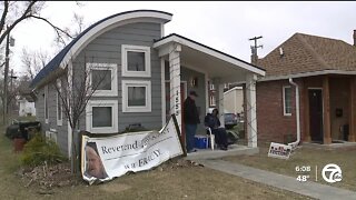 Woman living in tiny home claims her eviction is rooted in retaliation